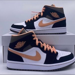 Jordan 1 Mid “Peach Mocha”🍑